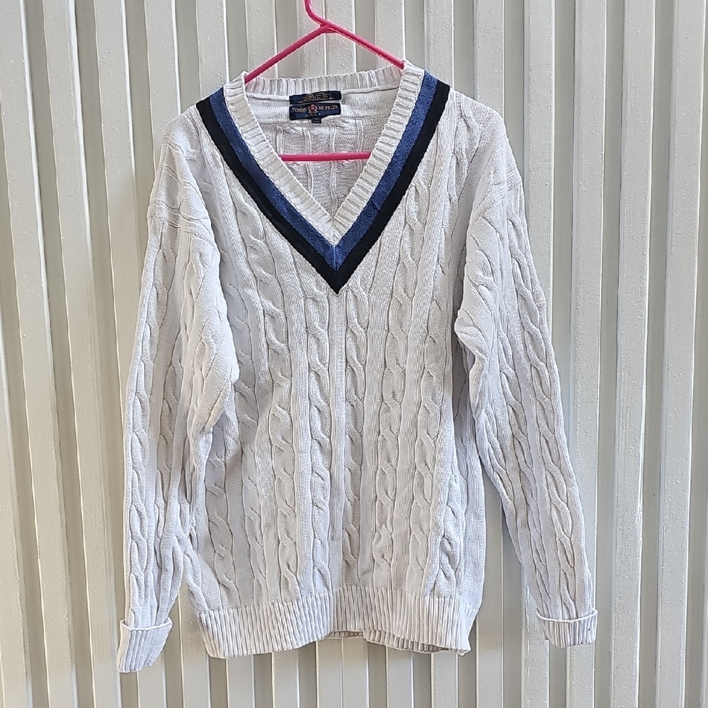 Tommy Hilfiger  Cable Knit V-Neck Sweater Size M Men's